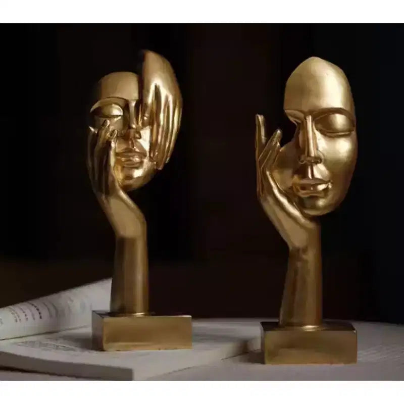 Scultura Astratta di Maschera in Resina Dorata – Singola, Decorazione per la Casa