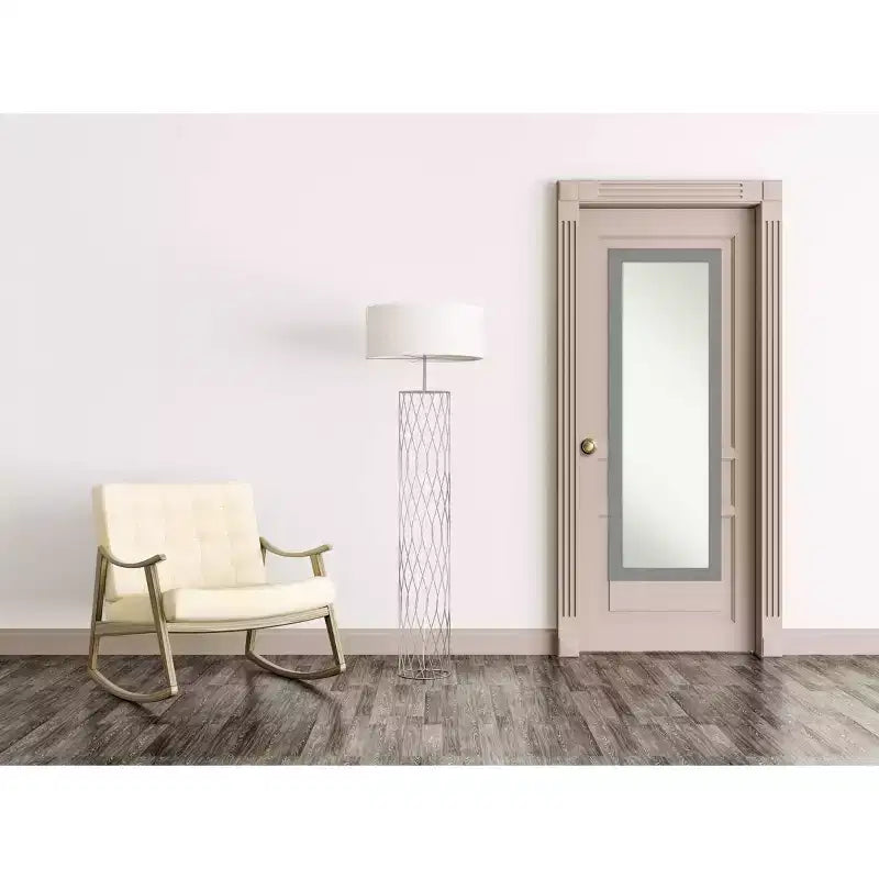 Specchio da parete rettangolare con cornice in nichel spazzolato – Singolo